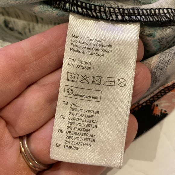 H&M Tropical Floral Print Skirt size small - Picture 4 of 4